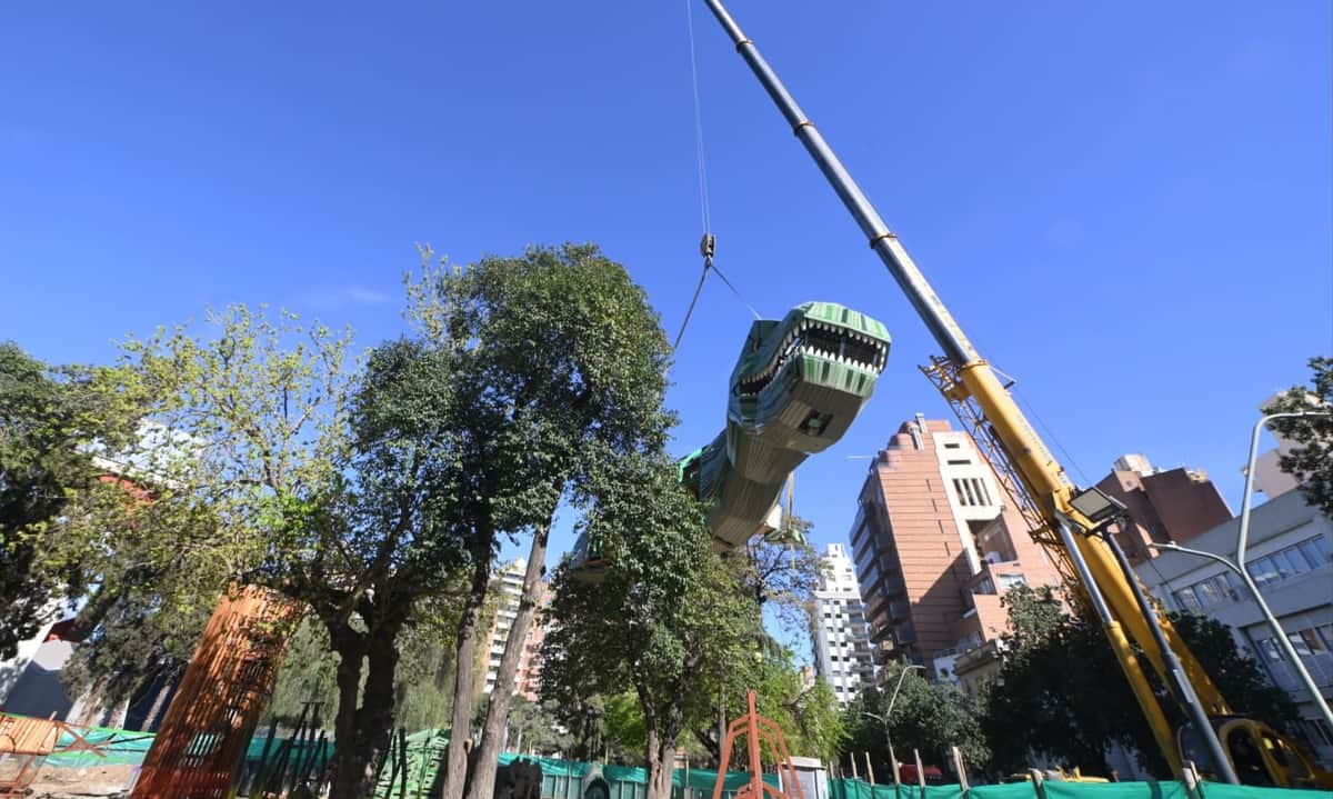 Un dinosaurio gigante próximo a instalarse