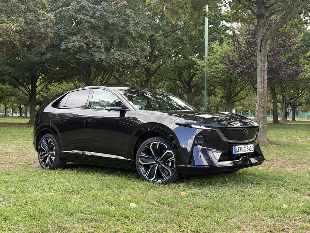 El Mazda CX-6e me ha hecho preguntarme algo que nunca hubiera pensado: ¿y si a Mazda le conviene traicionarse?