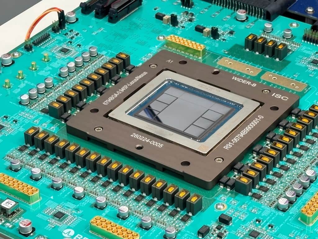 Diseñar un chip de IA suele llevar años. OpenAI encontró un atajo bastante obvio: usar su propia IA para hacerlo