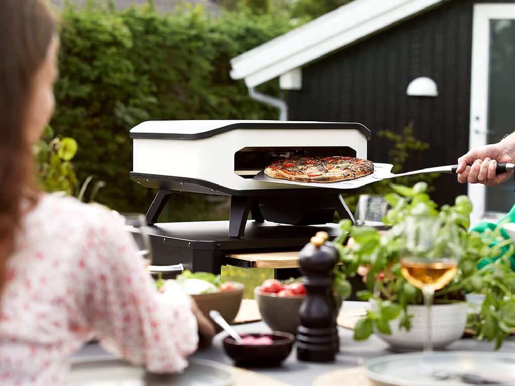 El rival de Ninja para pizzas napolitanas en terrazas y patios: este horno eléctrico estilo retro está ahora rebajado