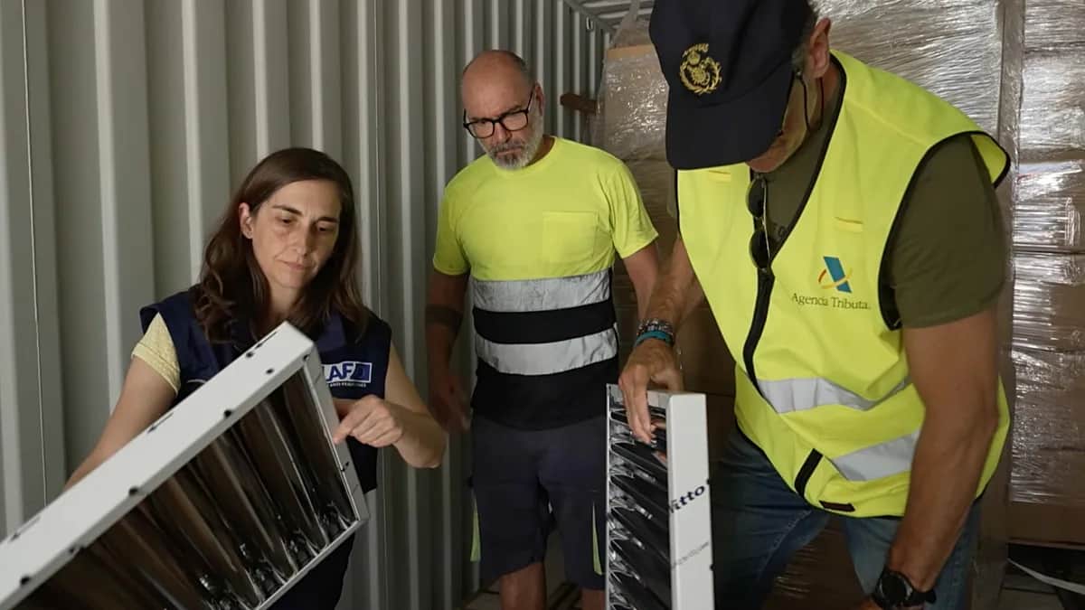 Productos falsos, peligro real: el negocio de 83 mil millones de euros tras el comercio ilegal europeo