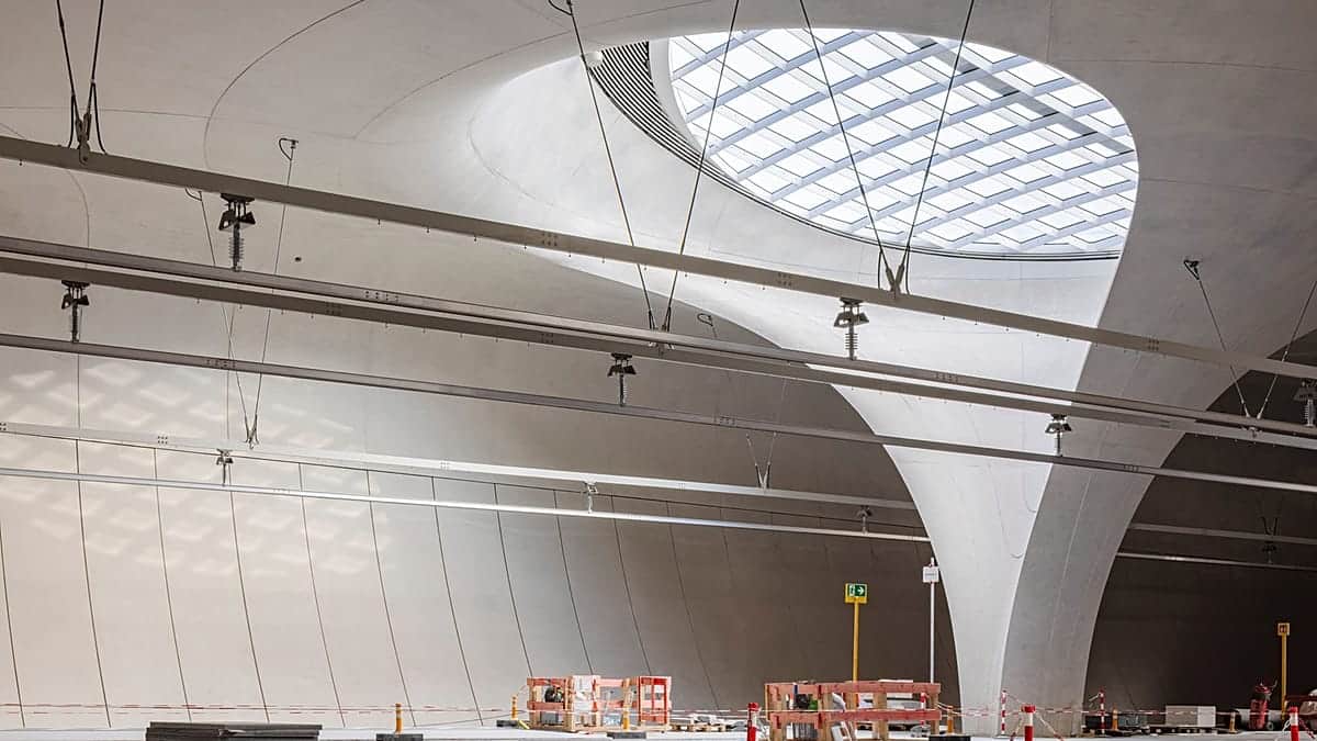 ¿La estación sin aire acondicionado de Stuttgart es un acierto o el próximo fallo del megaproyecto?