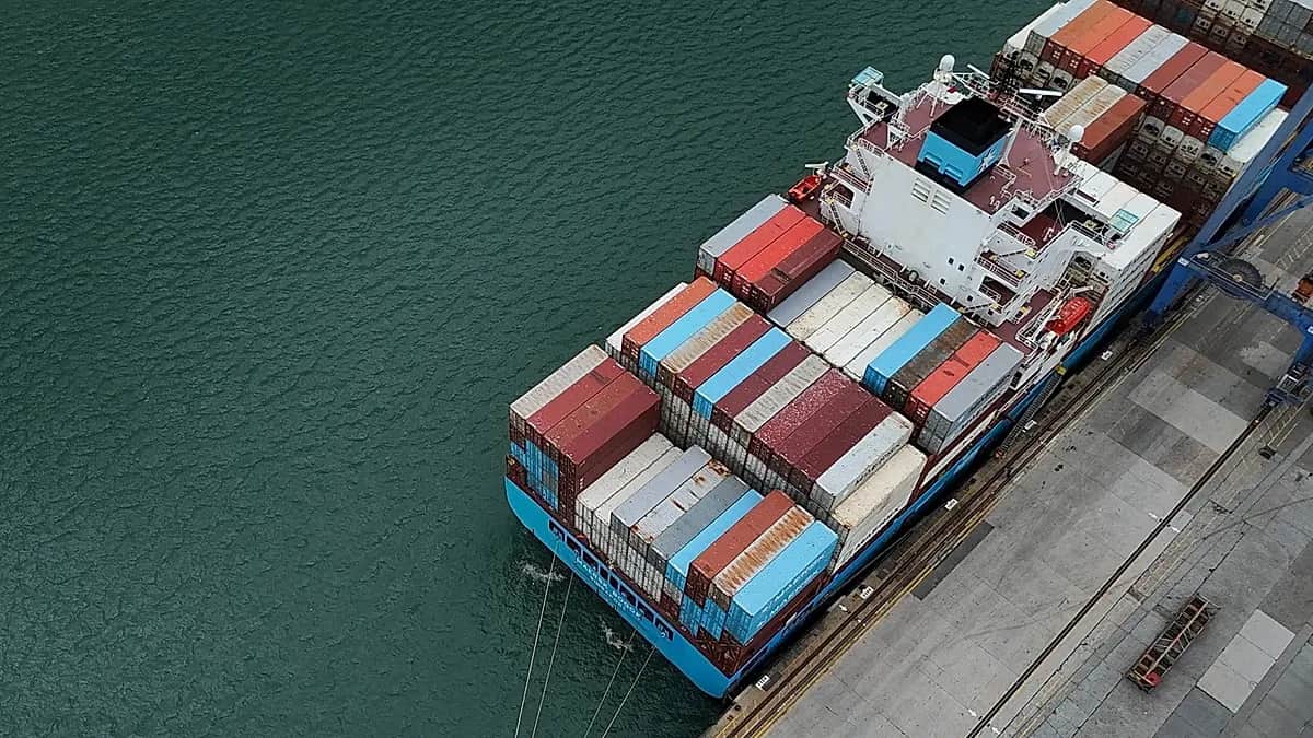 Un petrolero paga más de 4 millones de euros por cruzar el Canal de Panamá por la sequía de El Niño