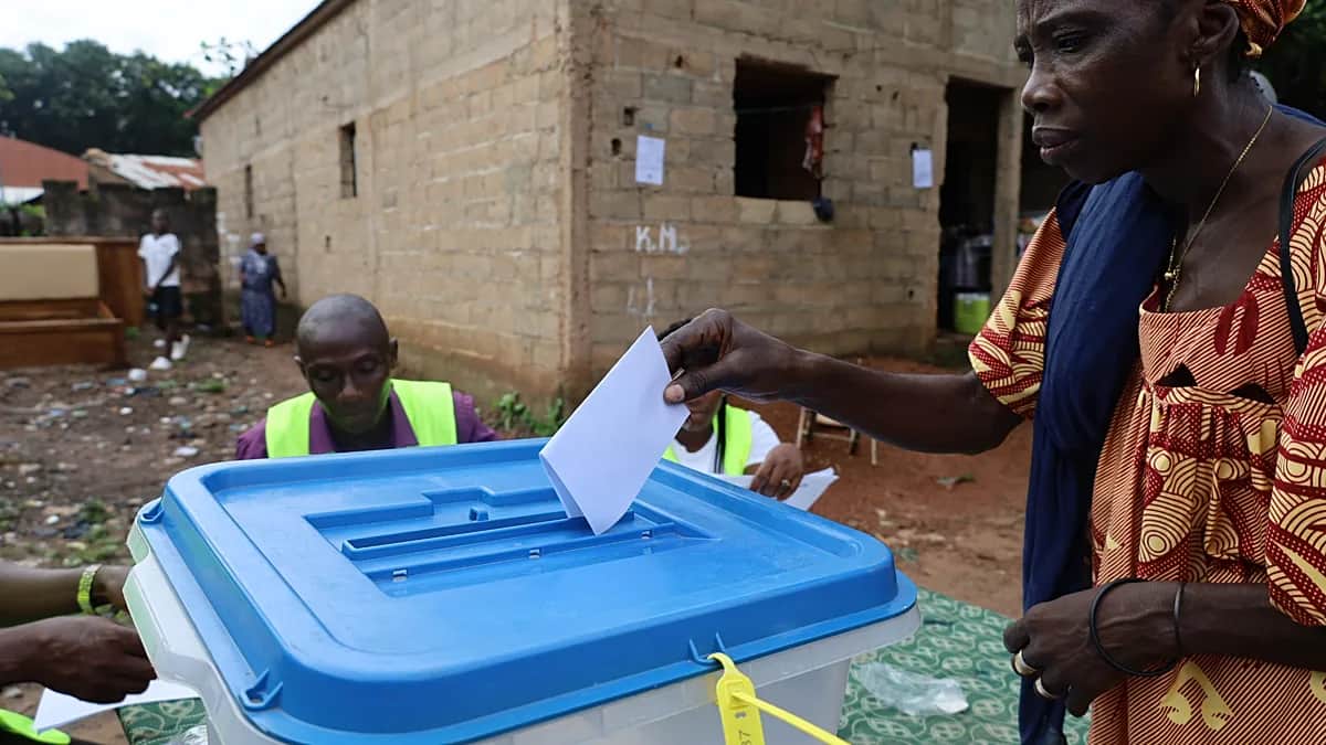 Guinea-Bisáu vota en referéndum para dar más poder al presidente