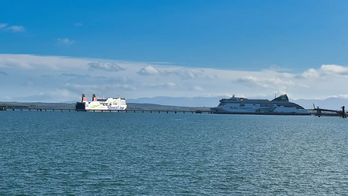 Viajes en ferry entre Gran Bretaña e Irlanda cambian, nuevos requisitos de pasaporte en septiembre