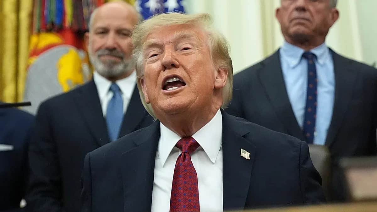 Trump promete que Estados Unidos se quedará con todo el petróleo de Venezuela