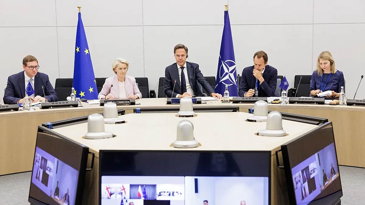 Von der Leyen promete responder a los ataques híbridos rusos en Leipzig