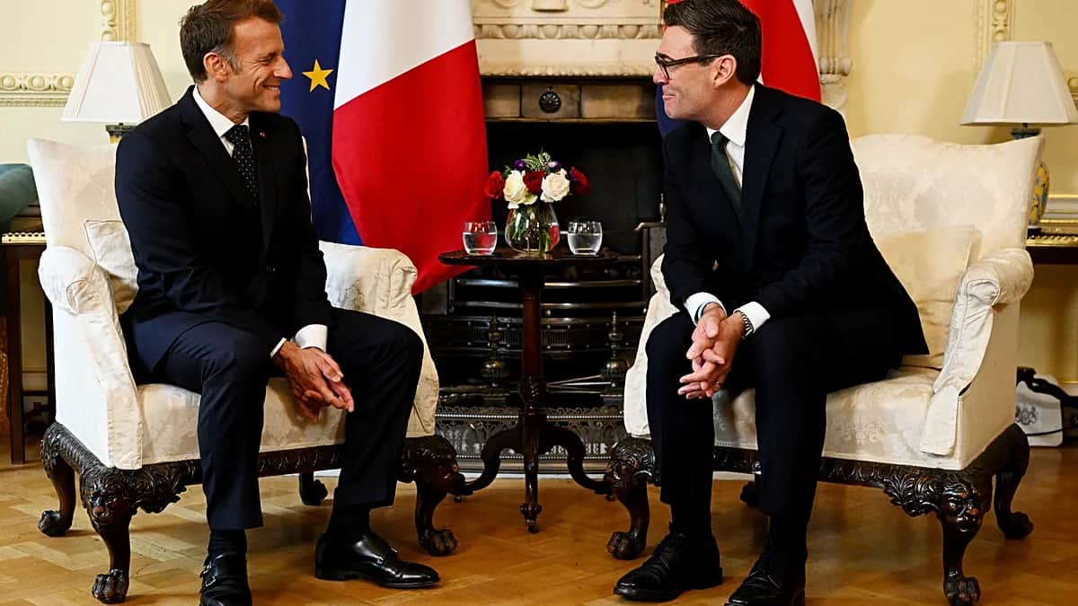 Macron y Burnham escenifican la unidad anglo-francesa en Downing Street