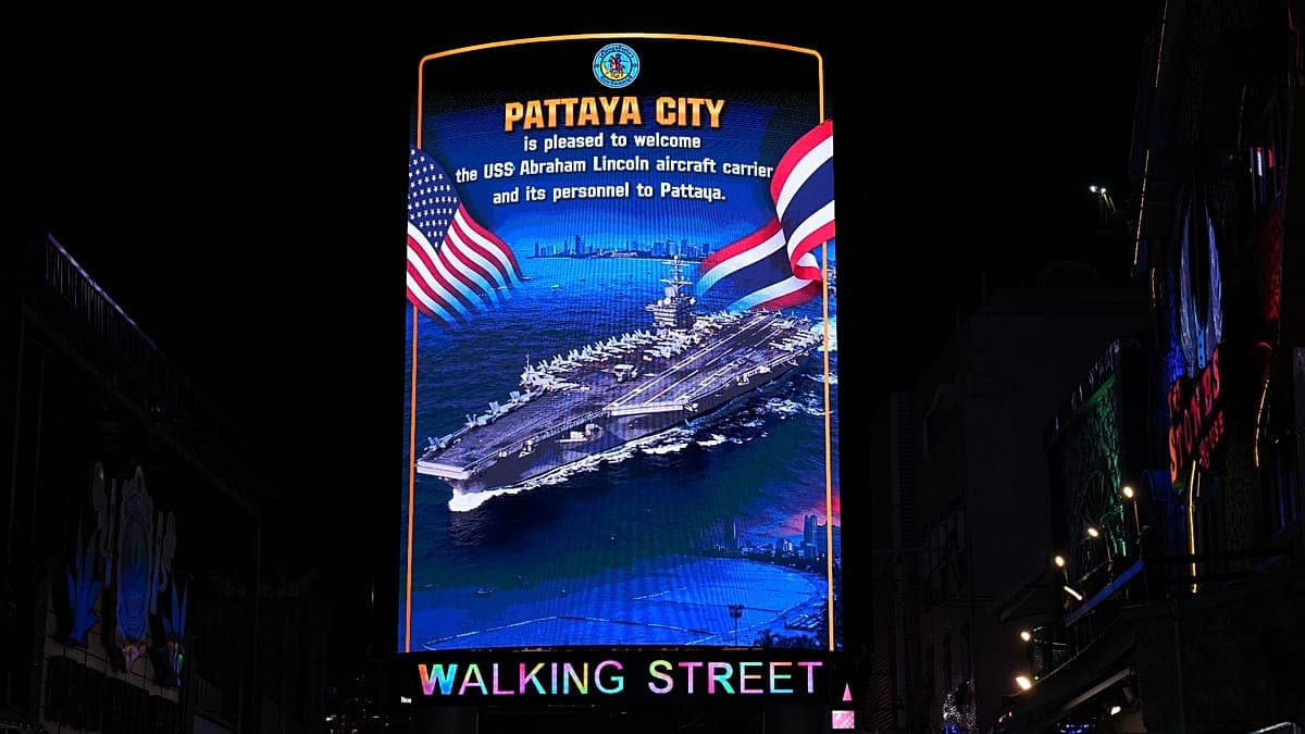 El portaaviones Abraham Lincoln deja 3 millones en su escala en Pattaya