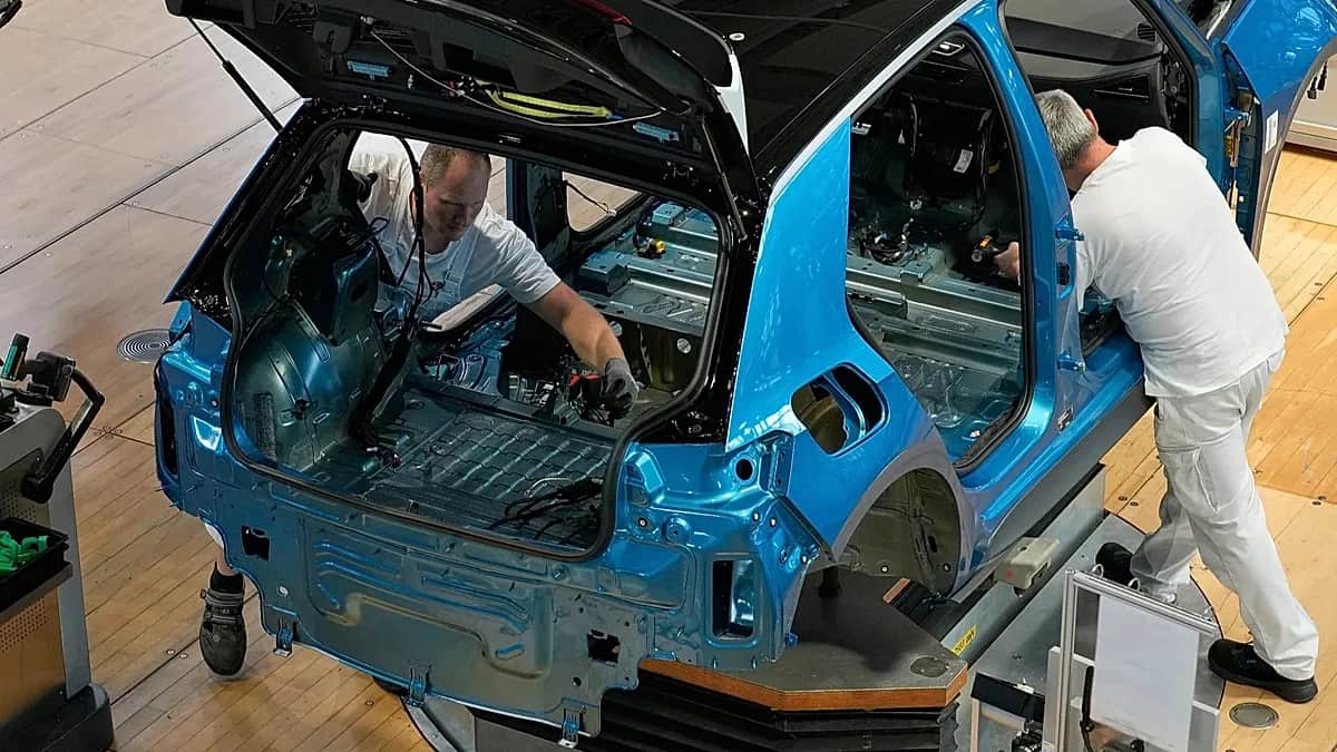 Un grupo de eurodiputados plantea limitar las inversiones chinas en sectores estratégicos de la UE
