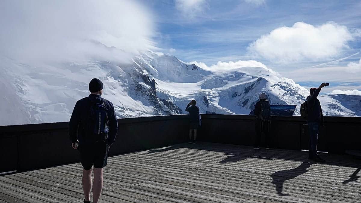 "Este verano nos ha sacudido": las inundaciones de Nepal se sienten junto al Mont Blanc en deshielo