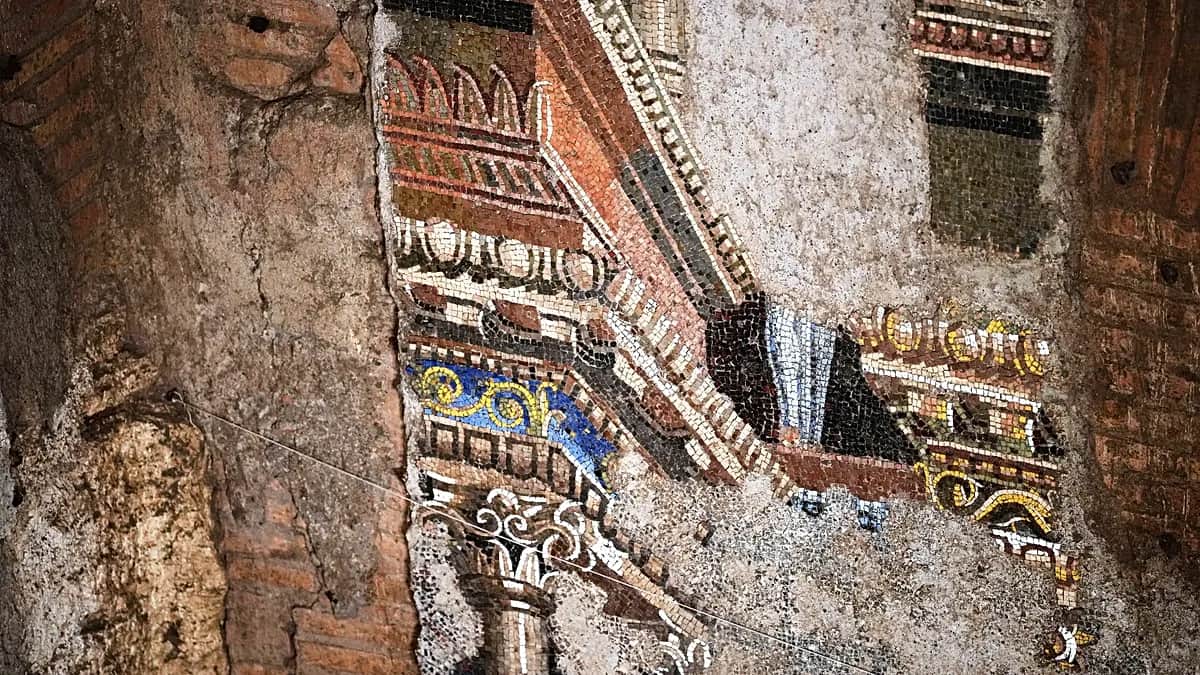 Inauguran el nuevo museo de las Termas de Trajano, restauran el Gran Mosaico