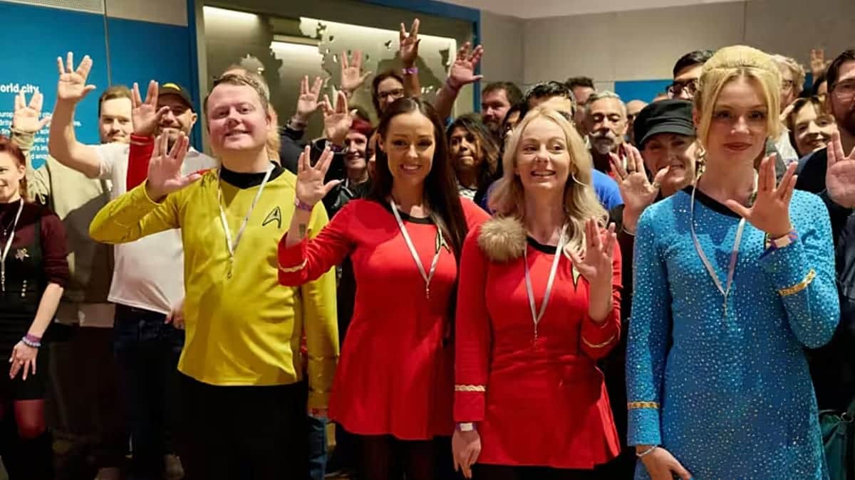 Fans de Star Trek logran nuevo récord Guinness en museo de Londres