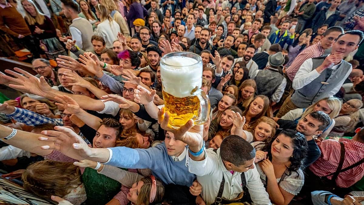 Porros, niños y cocaína: estas son las normas del Oktoberfest 2026