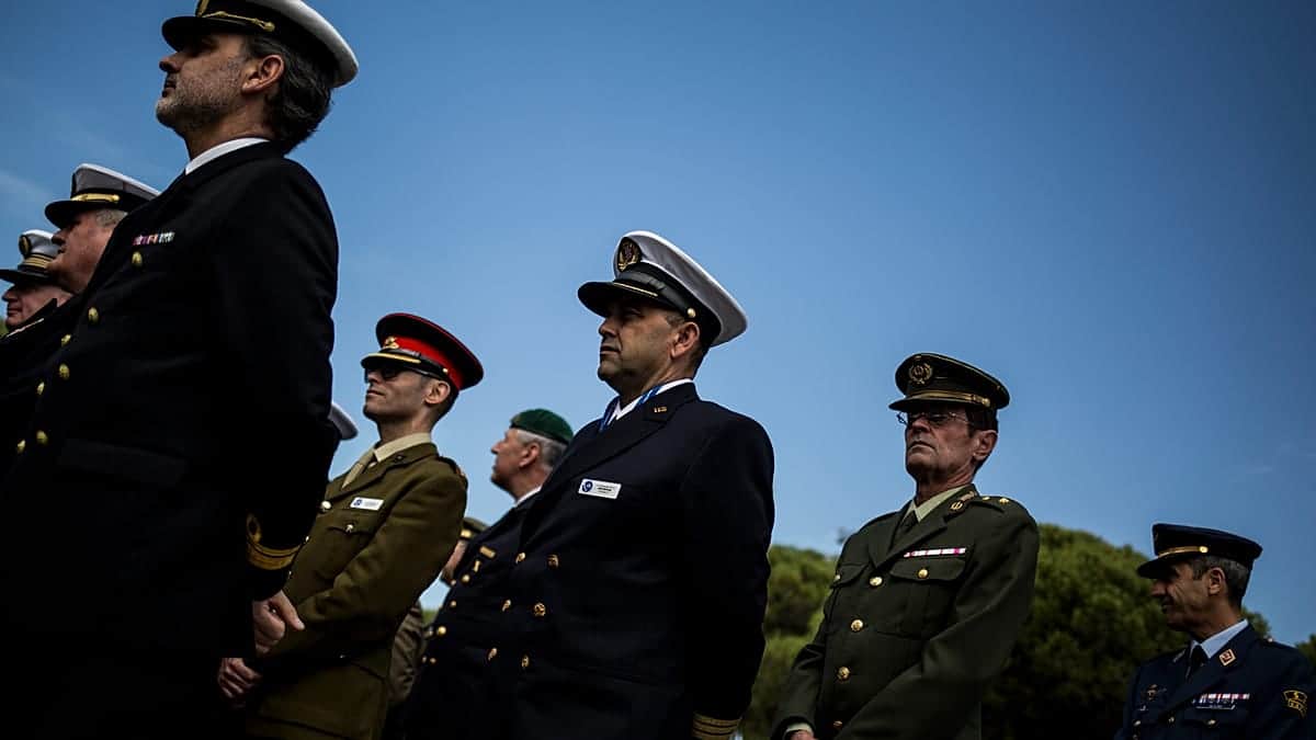 Alerta en la OTAN por los vínculos entre un alto oficial español y una supuesta espía rusa