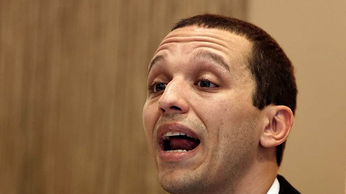 El ultraderechista Ilias Kasidiaris queda en libertad tras cumplir 6 años en prisión en Grecia