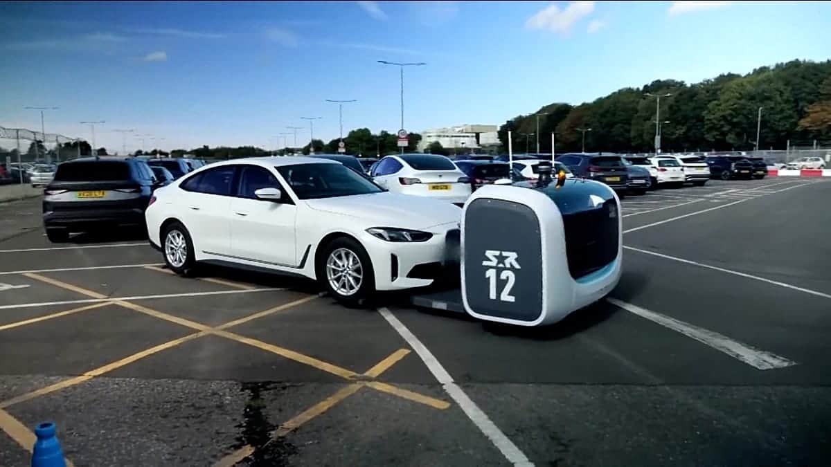 El robot aparcacoches de Gatwick promete un aparcamiento de larga estancia más seguro y fácil