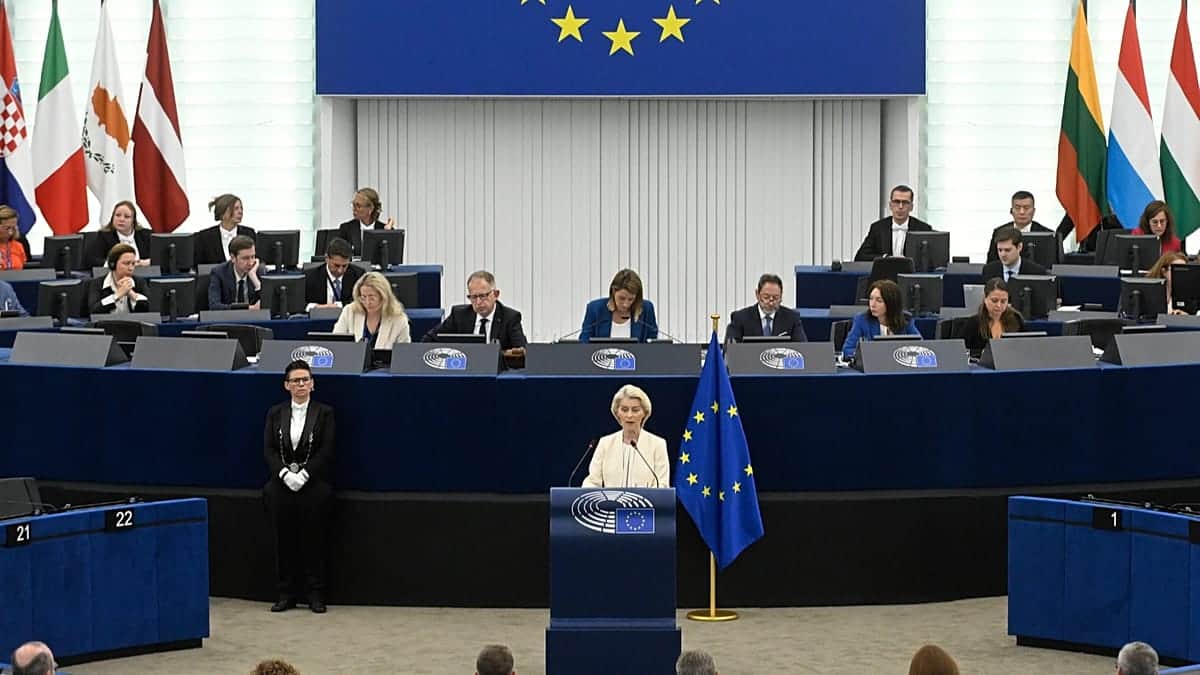 La IA en sanidad debe hacerse a la manera europea, sin sustituir a los médicos, dice von der Leyen