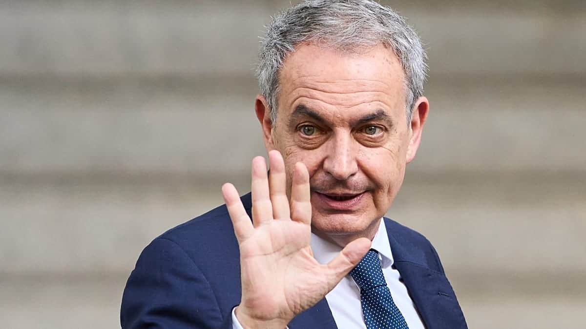 Las hijas de Zapatero, citadas a declarar como investigadas por el caso Plus Ultra