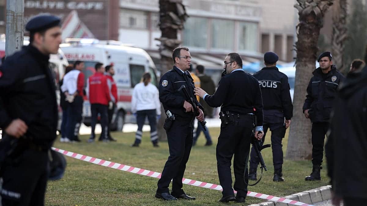 Varios heridos en un tiroteo en un instituto al oeste de Turquía