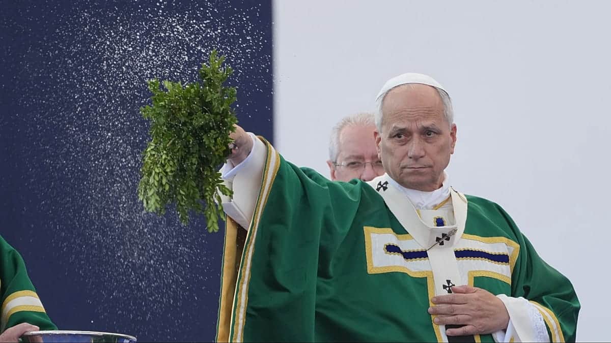 El Papa León XIV anima a la Iglesia de Francia a "proseguir" su acción contra la violencia sexual