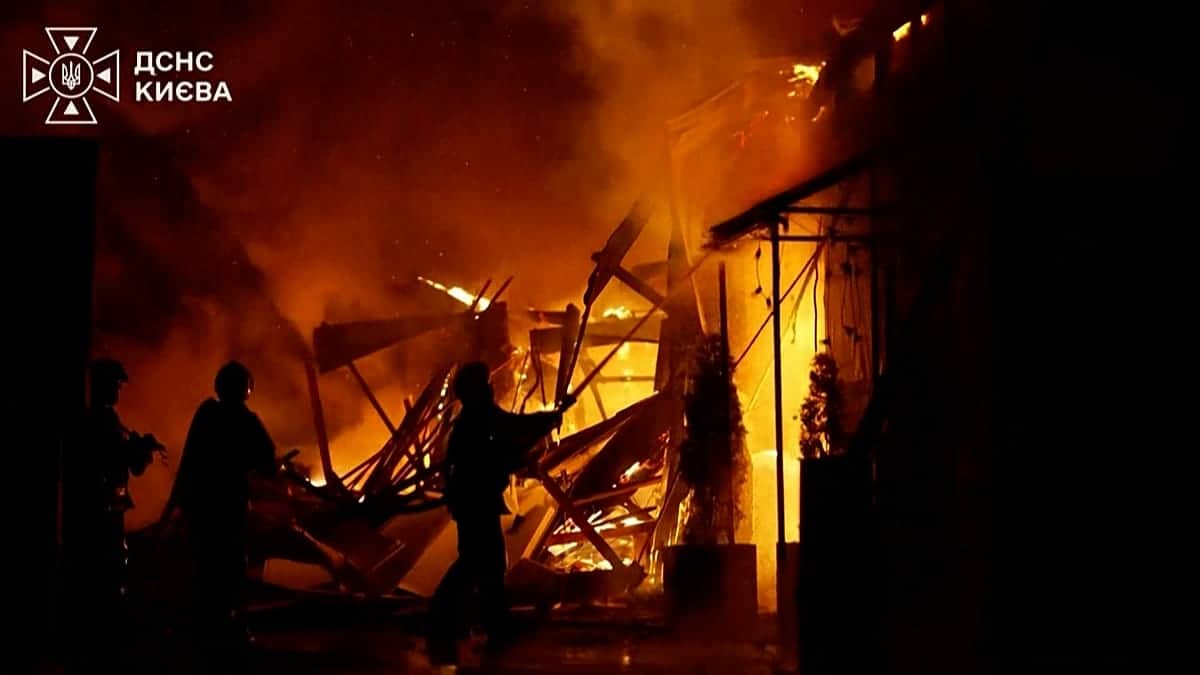 Ucrania afirma que drones rusos matan a 14 y dañan infraestructuras en Kiev y Odesa