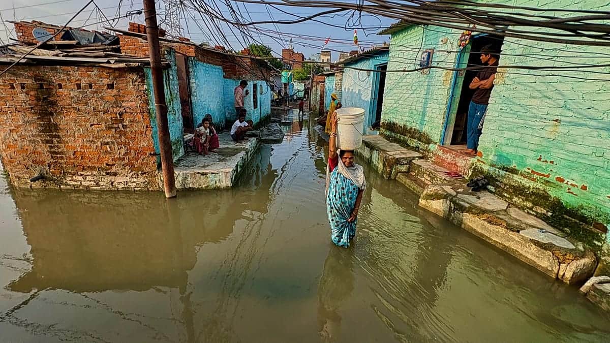 Al menos 62 muertos tras fuertes lluvias e inundaciones en el norte de India