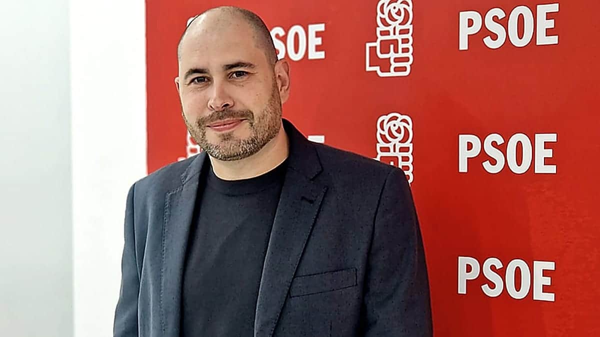 Dimite el delegado del Gobierno en Ceuta tras ser señalado por ignorar los avisos del CNI en la entrada masiva
