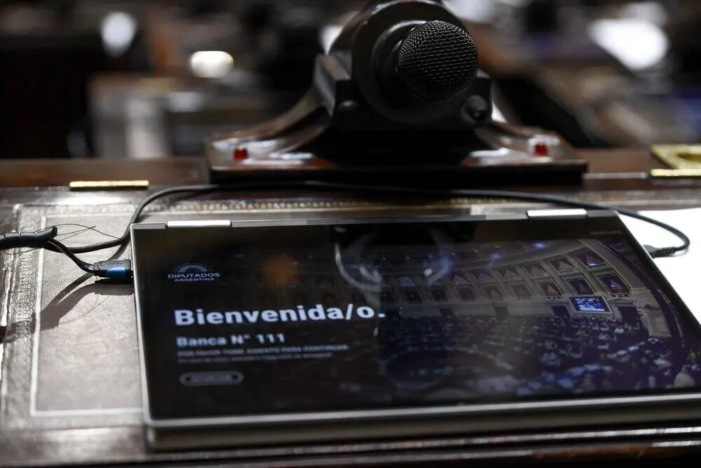 Gobierno y oposición abren una batalla en Diputados por la morosidad de las familias