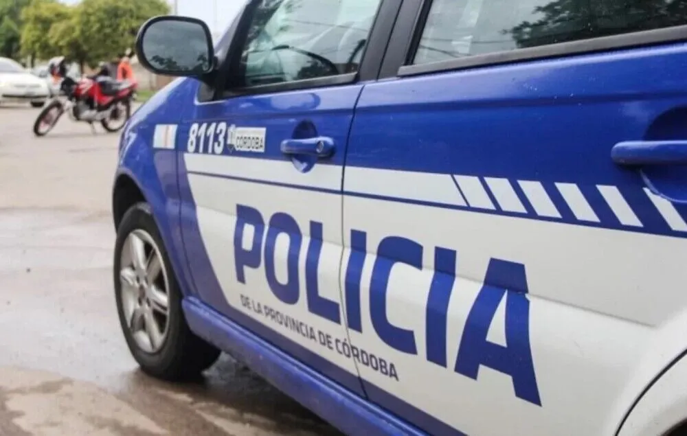 Reconocieron por cámaras al presunto autor del hurto de una bicicleta en pleno centro Villa Carlos Paz