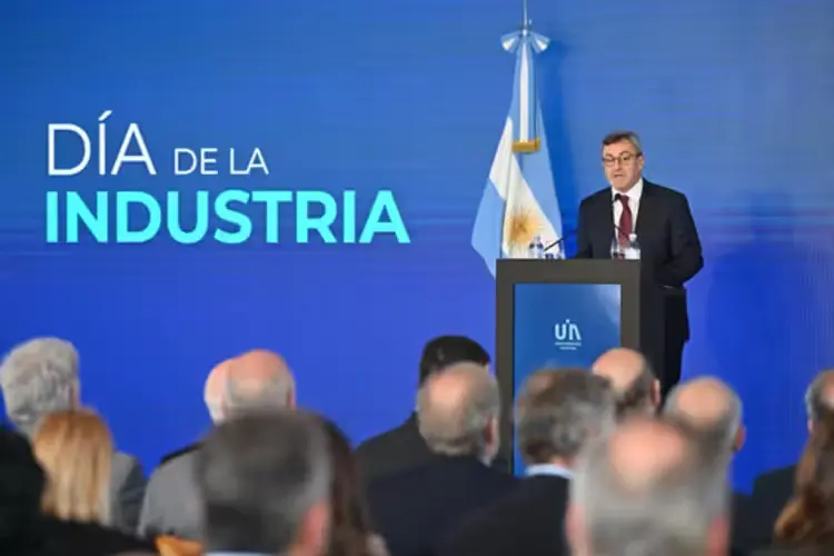 Fuerte reclamo de la UIA al Gobierno: “La economía no puede medirse solamente por la inflación”