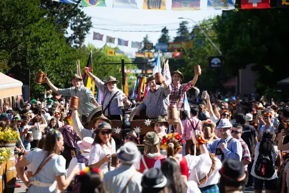 Villa Carlos Paz duplicó sus búsquedas para el fin de semana largo de octubre y quedó entre los destinos más elegidos