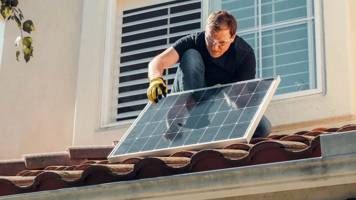 ¿Vale la pena la energía solar en casa? Costos, retorno de inversión y ahorro