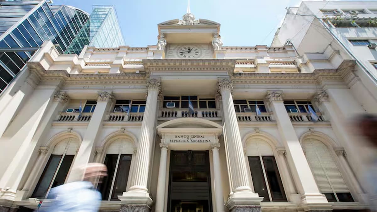 El BCRA retomó las compras, pero en seis días de septiembre sumó apenas u$s101 millones