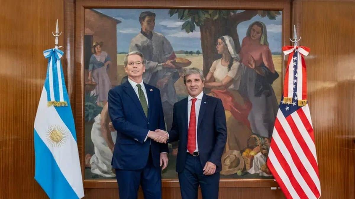 Scott Bessent aseguró que EEUU ganó decenas de millones de dólares gracias al salvataje de Argentina