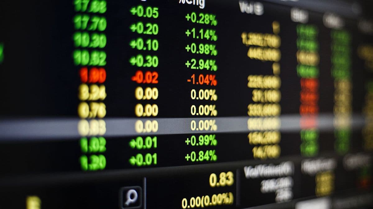 Sin operatoria en Wall Street, el rebote del petróleo y la suba del yen marcan el pulso de los mercados globales