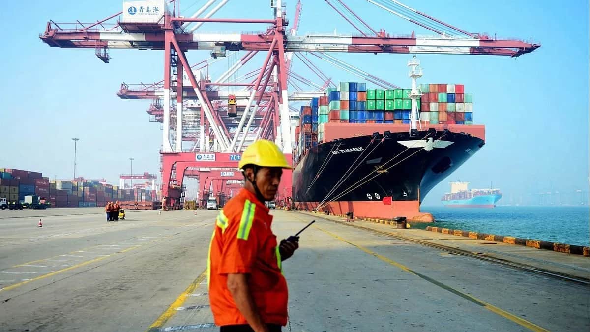 Las exportaciones chinas se dispararon un 25% interanual en agosto, pese a las tensiones globales
