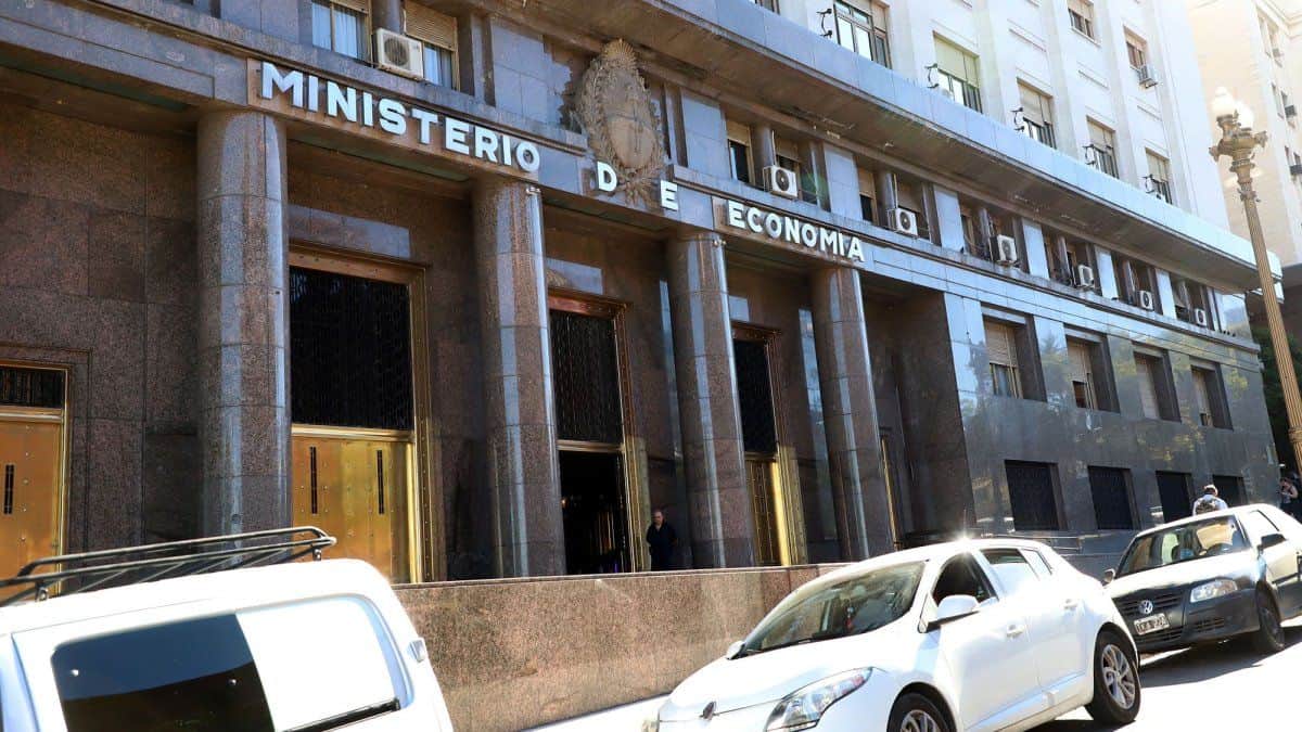 Presupuesto: el Gobierno erró sus proyecciones y ahora enfrenta el mayor nivel de ejecución del gasto desde 2016