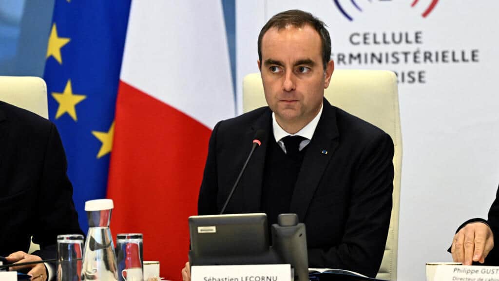 En directo: El primer ministro francés Lecornu pide "toques de queda parciales" en ciudades afectadas por disturbios y saqueos