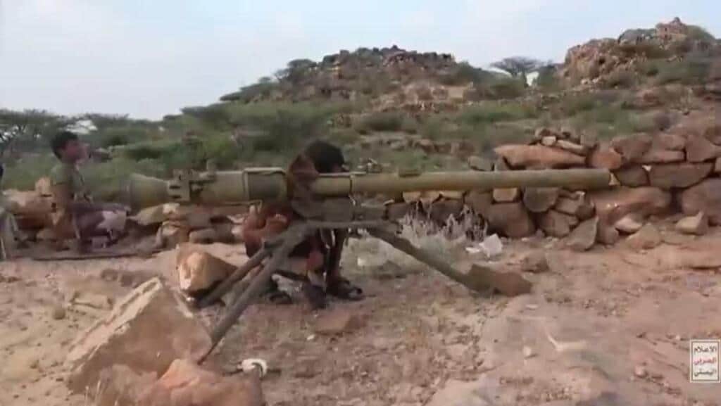 Hutíes de Yemen intensifican ataques contra instalaciones militares saudíes