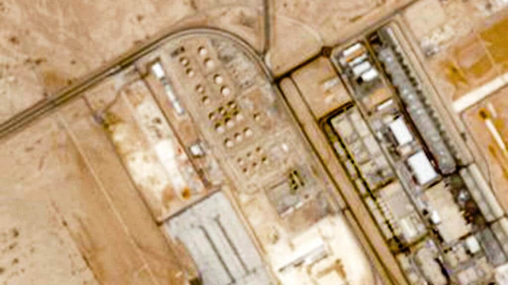 Hutíes sostienen asedio a Yanbu, mientras Macron anuncia envío de medios militares para proteger el Mar Rojo