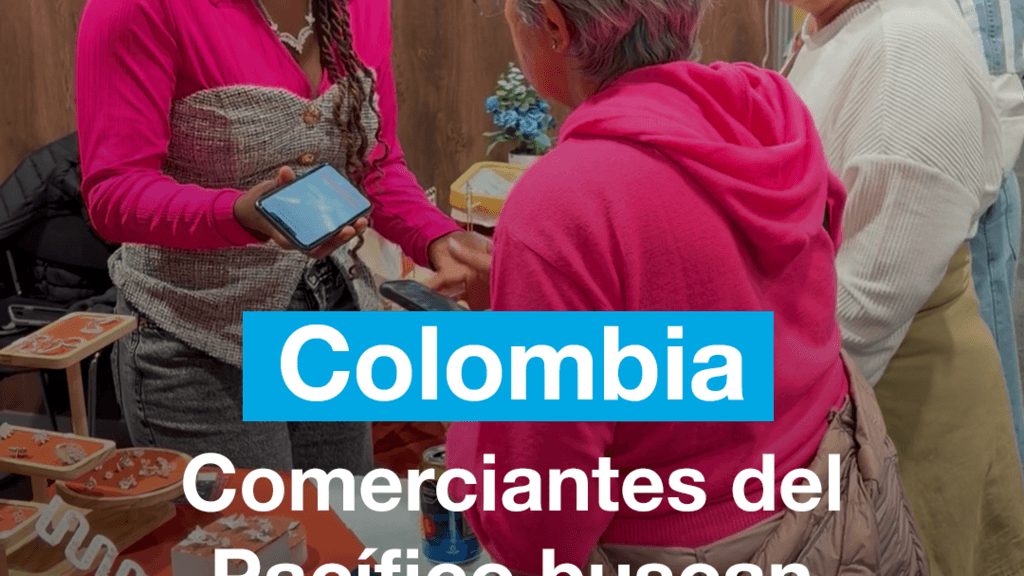 Un mes del terremoto en Colombia: comerciantes del Petronio Álvarez exponen sus productos en Bogotá