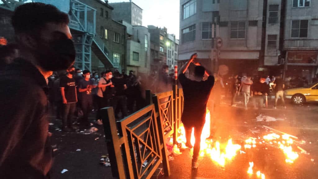 Amnistía acusa a Irán de coordinar asesinatos, torturas y abusos sexuales durante las protestas de 2022