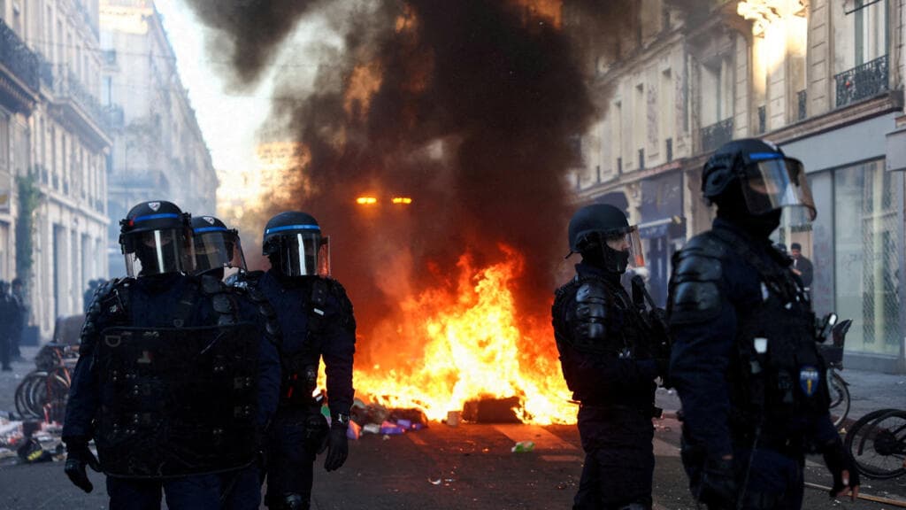 Francia: los comerciantes exigen protección del Estado tras los disturbios