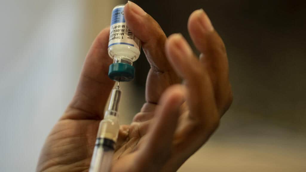 Perú refuerza la vacunación contra el sarampión tras la primera muerte en décadas