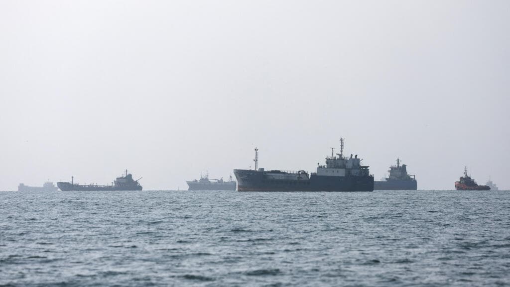 Petróleo por encima de USD 90 y en máximos desde julio por ataques recíprocos entre EE. UU. e Irán