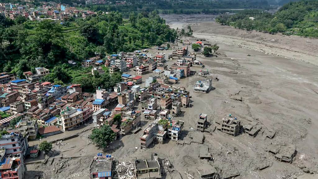 Decenas de muertos y centenares de desaparecidos tras riadas e inundaciones en Nepal: esto es lo que sabemos