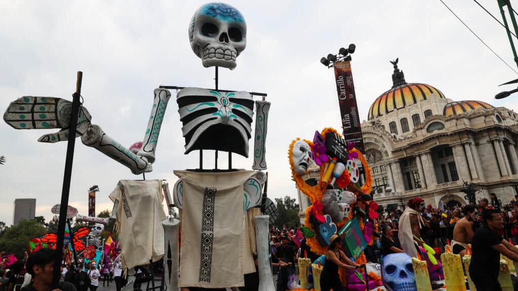 México bate récord de visitas, ¿pero puede aguantar el sobreturismo?