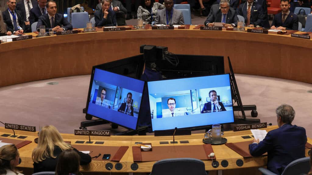 “Un riesgo para la humanidad”: poderosos líderes de la inteligencia artificial imploran mayor regulación