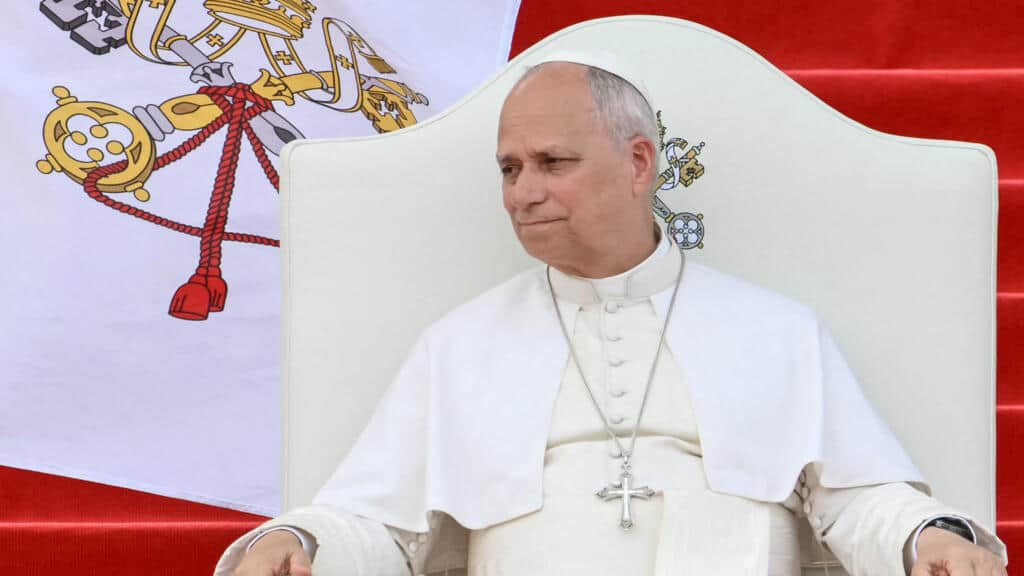 El papa cancela sus actos hasta el 20 de octubre: ¿está en riesgo su viaje a Latinoamérica por su cirugía pulmonar?